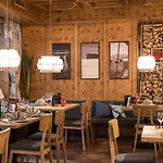 Hotel Falkenstein 4*