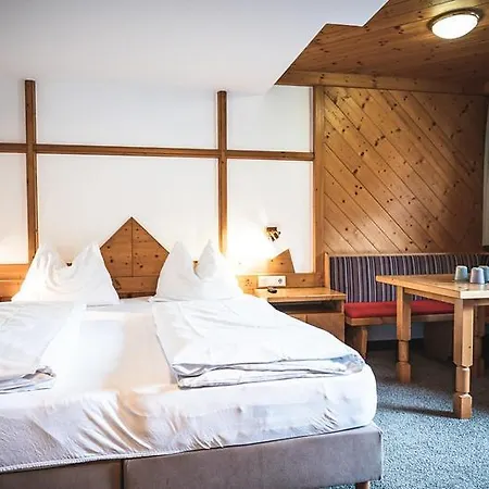 Hotel Falkenstein 4*