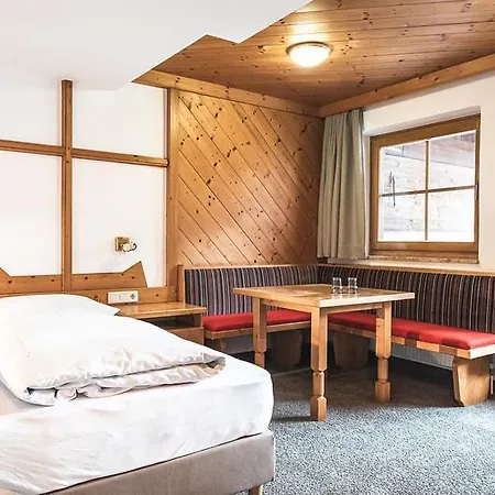 Falkenstein 4*