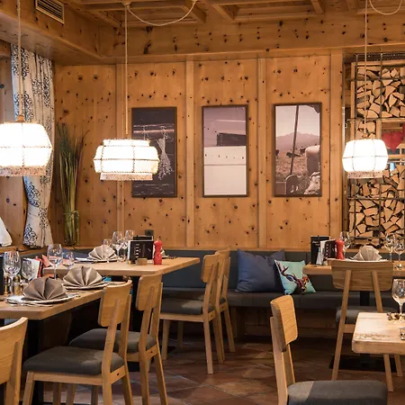 Hotel Falkenstein 4*