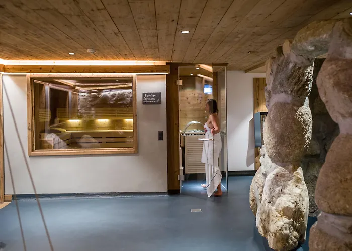 Отель Falkenstein 4*